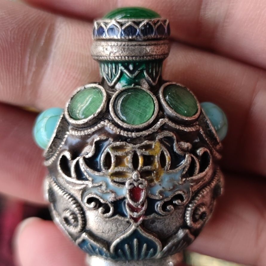 Vintage Cloisonne Bronze Snuff - Vintage Collectible Bottles recensione e prezzo