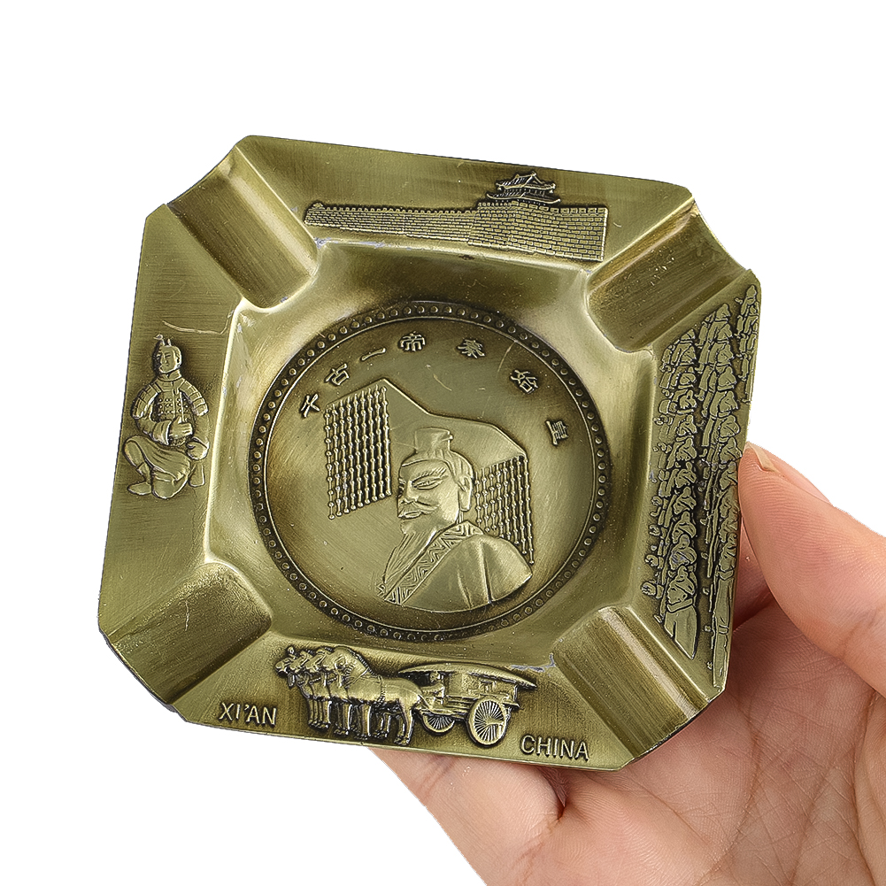 Vintage Zinc Alloy Ashtray Eng - Vintage Collectible Ashtrays recensione e prezzo