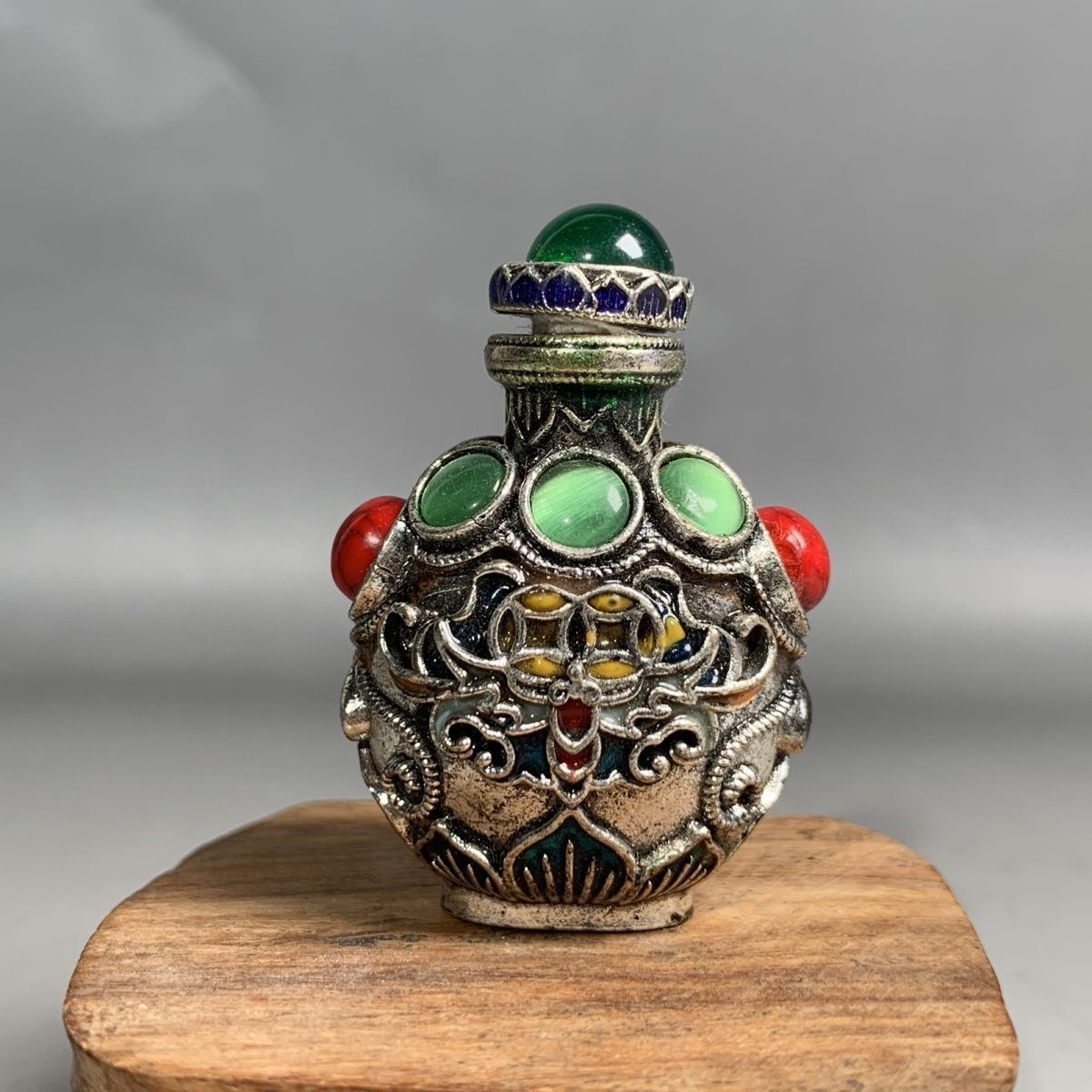 Vintage Cloisonne Bronze Snuff - Vintage Collectible Bottles recensione e prezzo