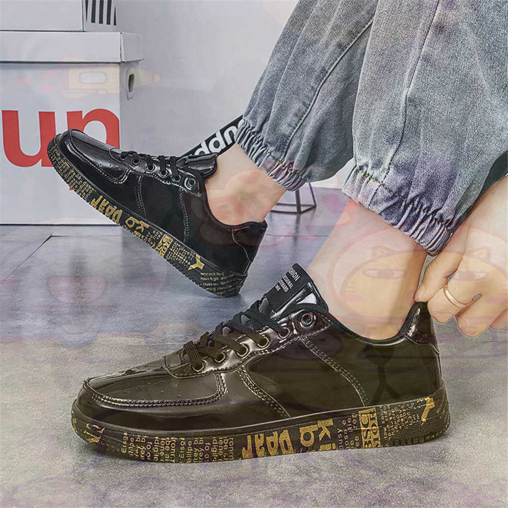 Round Foot Size 45 Sneakers Wh - Vintage Collectible Stores recensione e prezzo